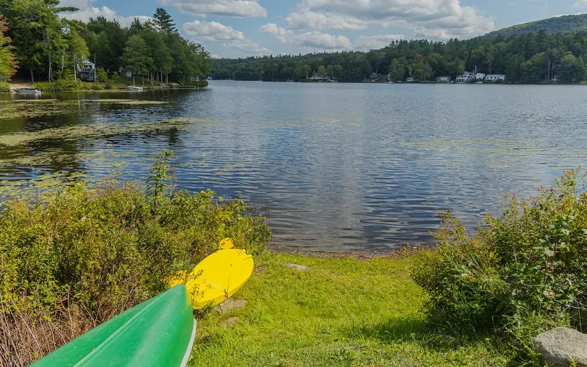 Lakefront Family Fun Retreat - Image 1