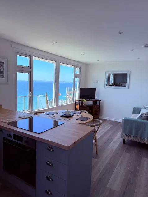Breathtaking seaside chalet - Image 1