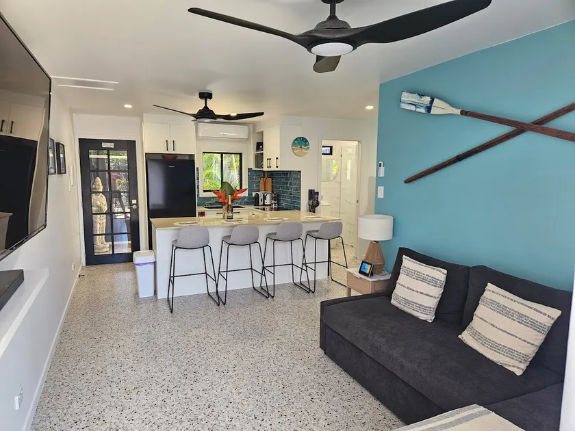 Emerald Beach GEM - Image 1