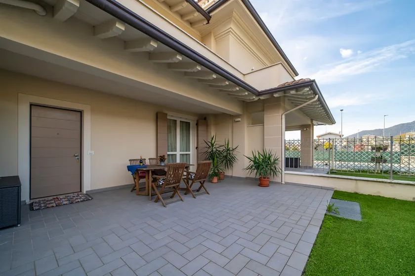 VILLA La N ° 1 - Spacious & Modern - Image 1