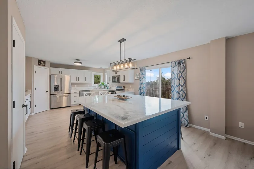 Modern Spacious House Near Park Safe Gr8 location - Image 1