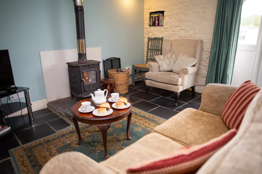 The Coach House New Quay - Image 1