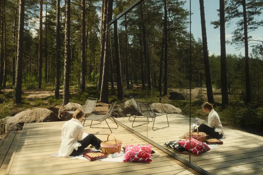 Beachfront Stay ÖÖD Mirror House Unikko + Sauna - Image 1