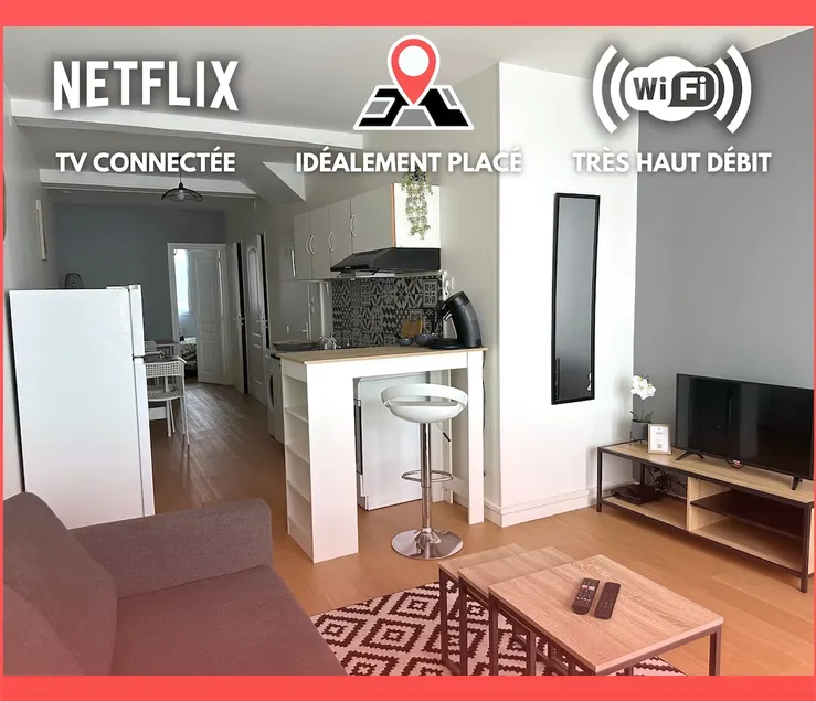 ღ Hubble • In the heart of Saintes, Spacious & Wi-Fi - Image 1