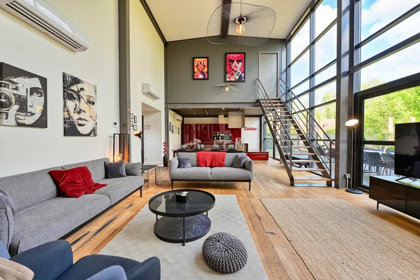 Incredible 5* Villa 7 minutes from the Center of Lille - Image 1
