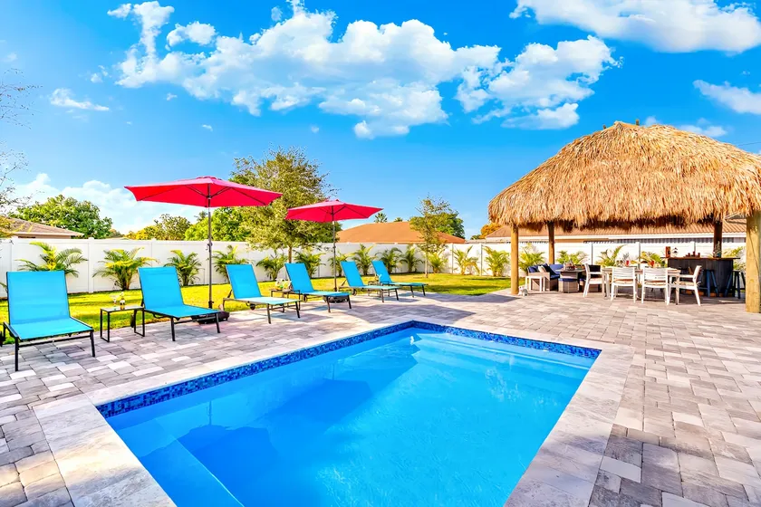 Luxe Heated Pool Home, Tiki Hut, Bar, Air Hockey! - Image 1