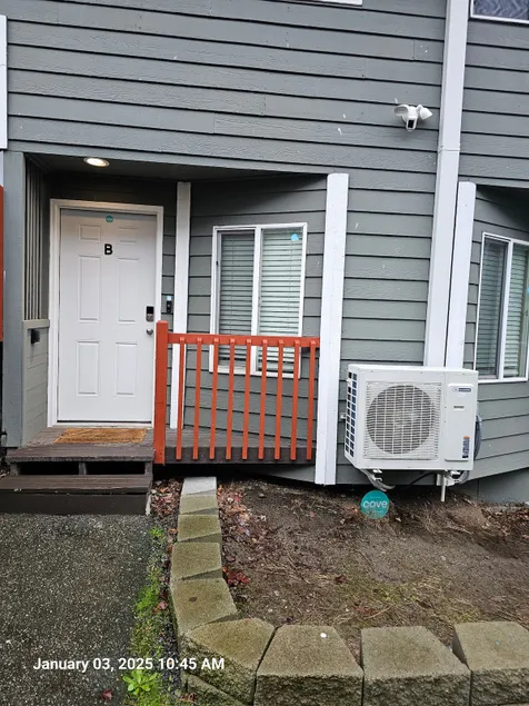 Marine B Two Bedrooms One-Half Bathrooms Townhouse - Image 1
