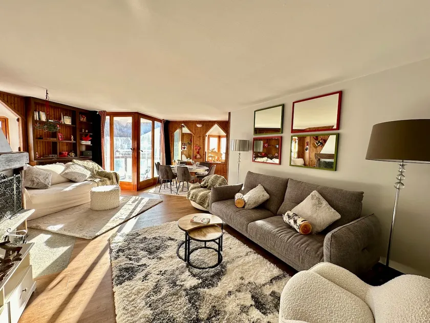 Luxury 4 bedroom ski in&out central - Image 1