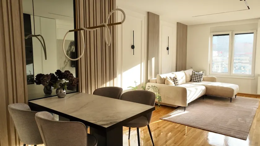 New&Luxurious, Central&Comfortable - Image 1