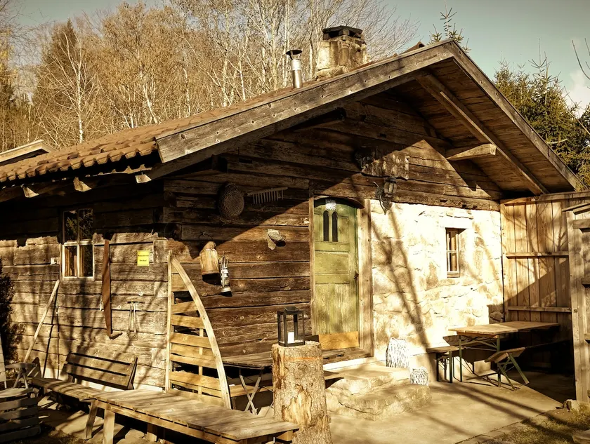 Rustic Waidhaisl Hütt'n, mountain hut for up to 10 people - Image 1