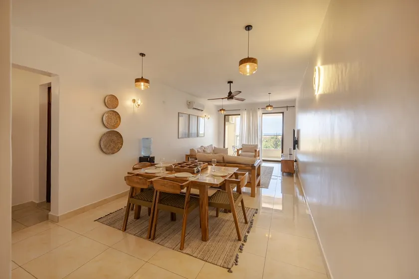Sea Breeze 2 Bedroom Apt in Nyali Mombasa - Image 1