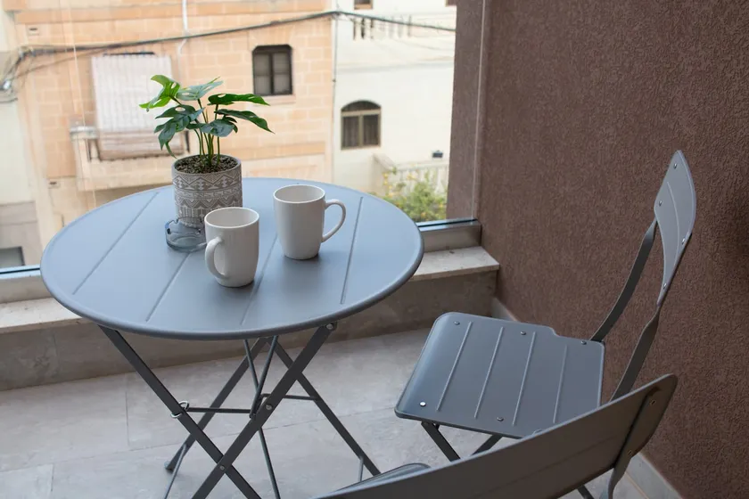 Spacious 2-Bed Apartment | Sandstone 19 - Image 1