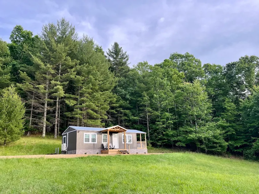 White Pine Cottage - Image 1