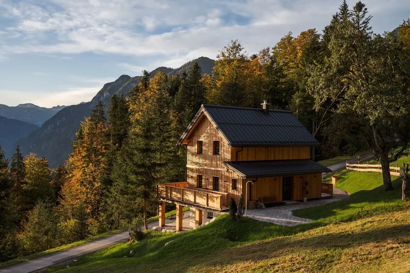 Chalet Jochwand Bad Goisern - Your Austrian Home - Image 1