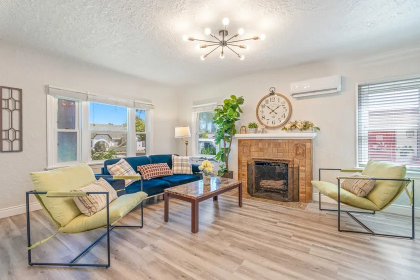 Quiet & Safe Neighborhood Near DTLA - King Bed! - Image 1
