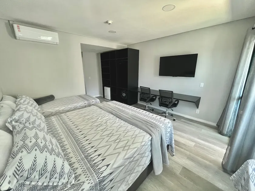 High-end beachfront apartment with sea view - Image 1