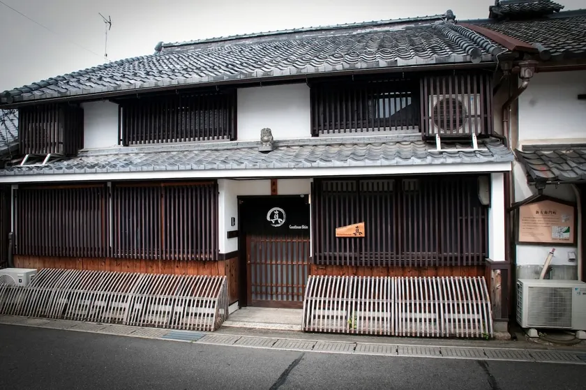 [1 Building for Rent] Large 150-year-old townhouse close to sightseeing spots/Up to 10 people - Image 1