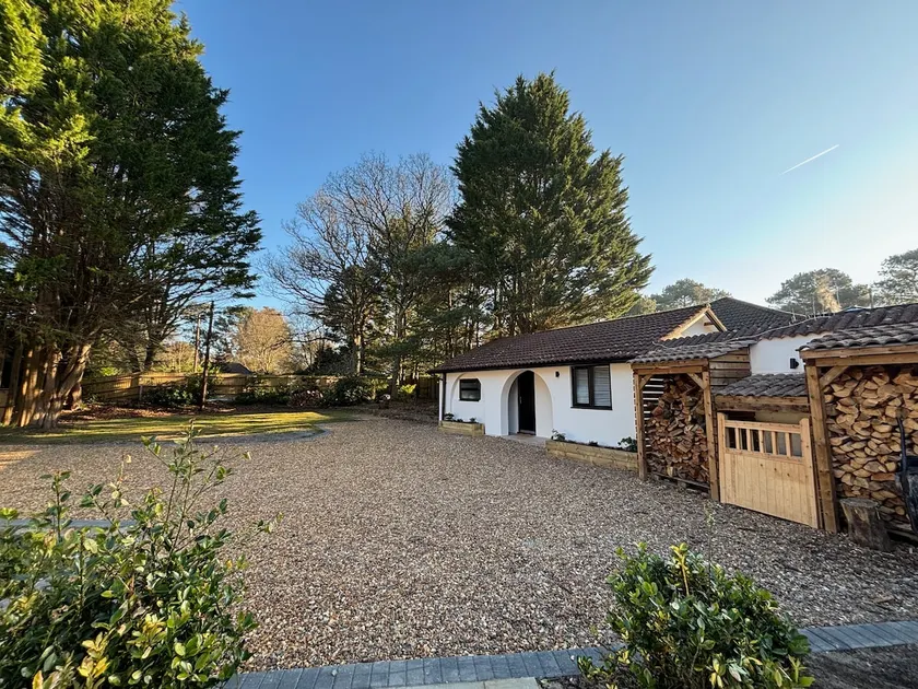Cosy Rural Cottage - New Forest - WiFi - Parking - Image 1