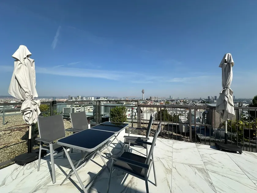 Design apartment with top panorama and rooftop terrace - Image 1