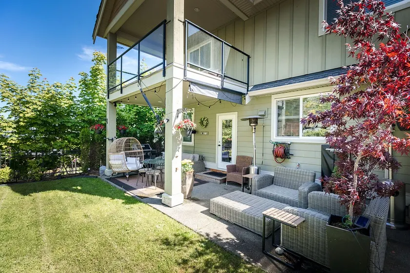 Executive 3 bedroom Home on Bear Mountain - Image 1