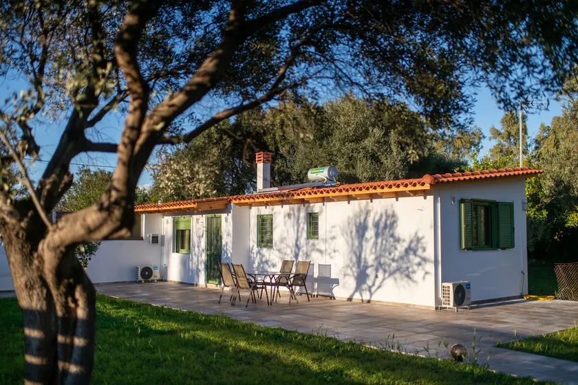 House by the sea - Image 1