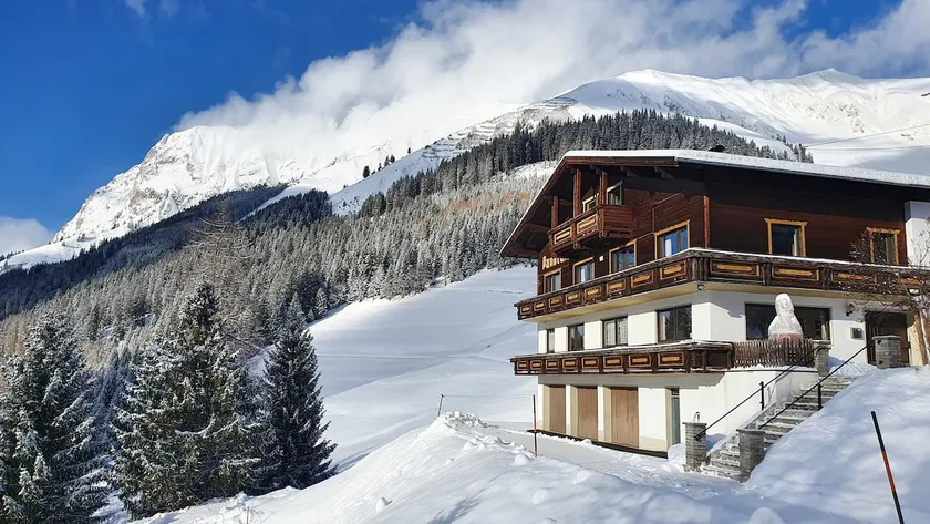 Berghaus Panorama, Apart So-Naturlech for 10 People. - Image 1