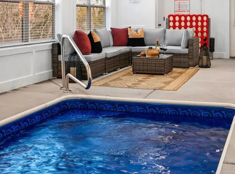 Close 2 Pkwy• Private 85° Pool• Hot tub - Image 1