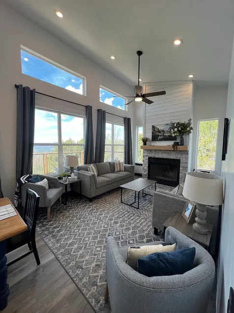 Couples Retreat - Hummingbird Hideaway - Image 1