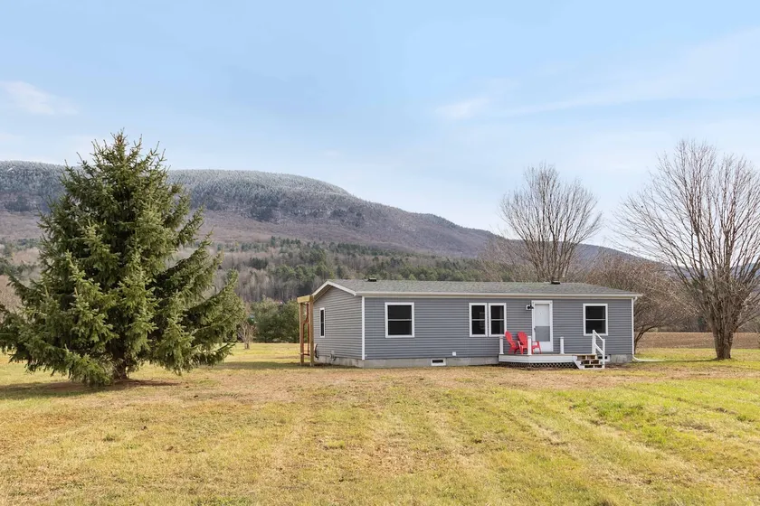 Renovated Family Home Near Stowe - Image 1