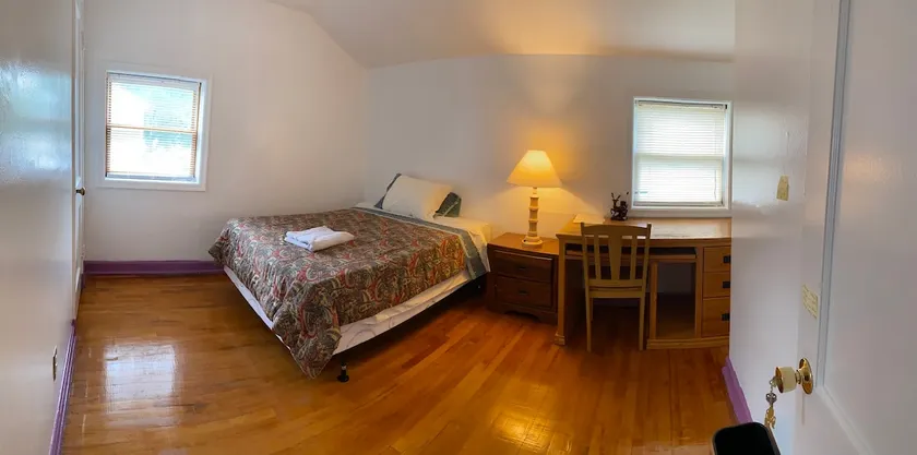 Private studio & prkg - Image 1