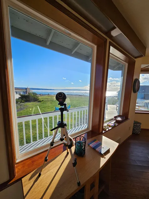 Spacious beach house with a view - Image 1