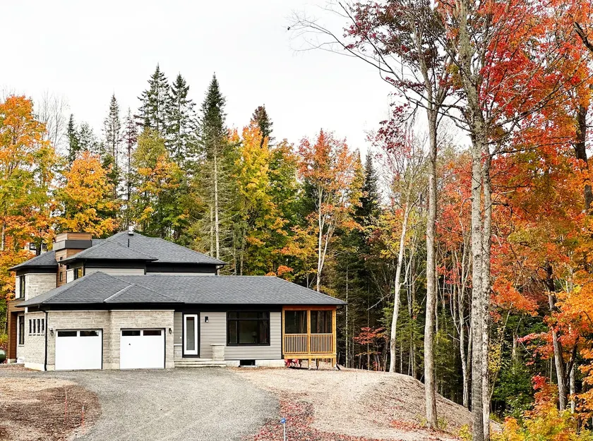 3000sqf Private retreat 7 beds Muskoka Algonquin - Image 1
