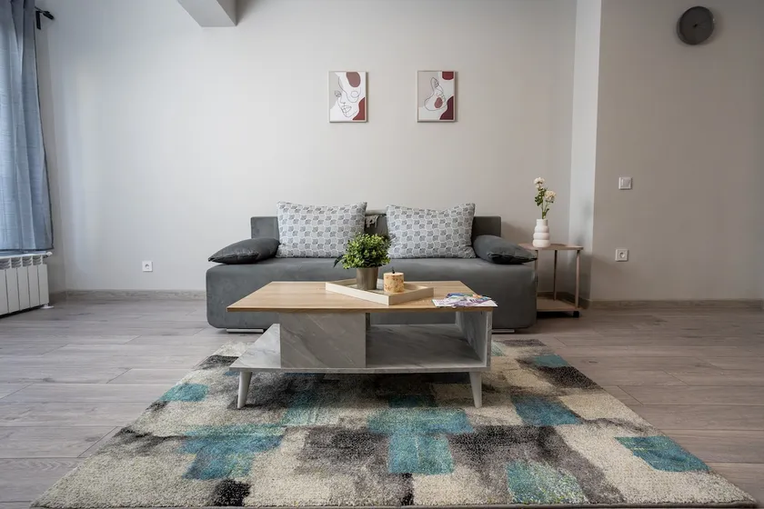 1 BR • FREE Parking • 2 min Metro • Quiet Center - Image 1
