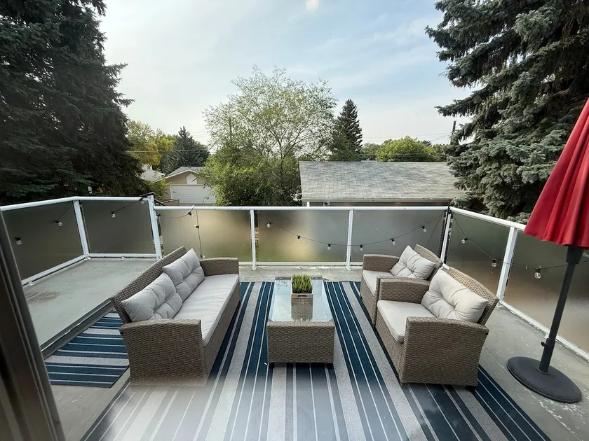 Renovated 8 Bedroom Home - Sleep 14 - Image 1
