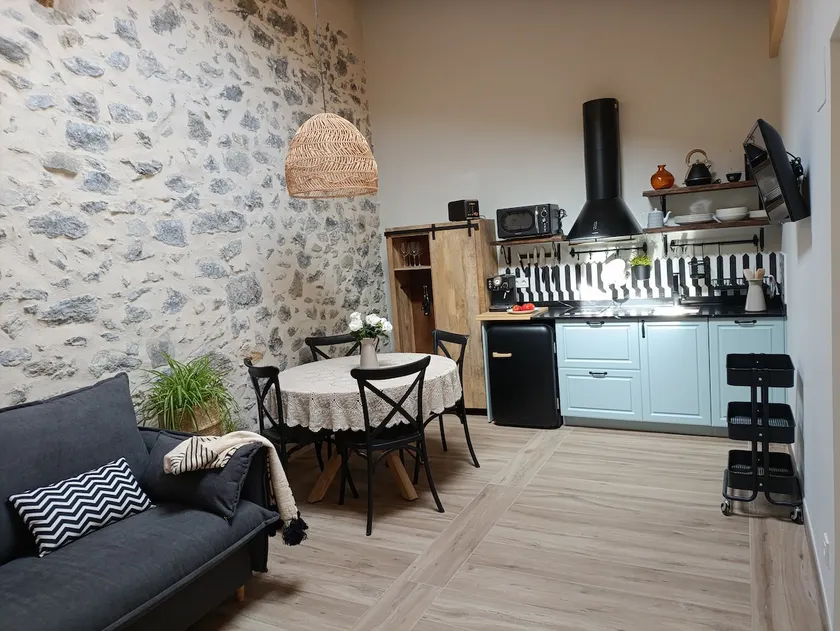 Cozy apartment surrounded by nature. 6 - Image 1