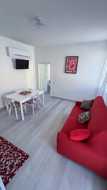 Apartment with balcony - Image 1