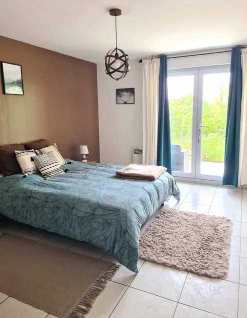 Gîte de 70m² avec vue sur le massif du Pilat - Image 1