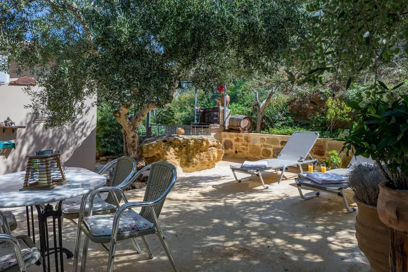 The Olive House - Image 1