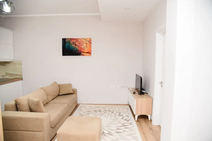Amar's 2 double bedrooms entire luxury apartment. - Image 1