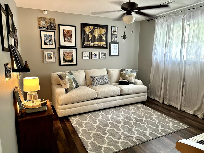 Cozy entire private basement - Image 1