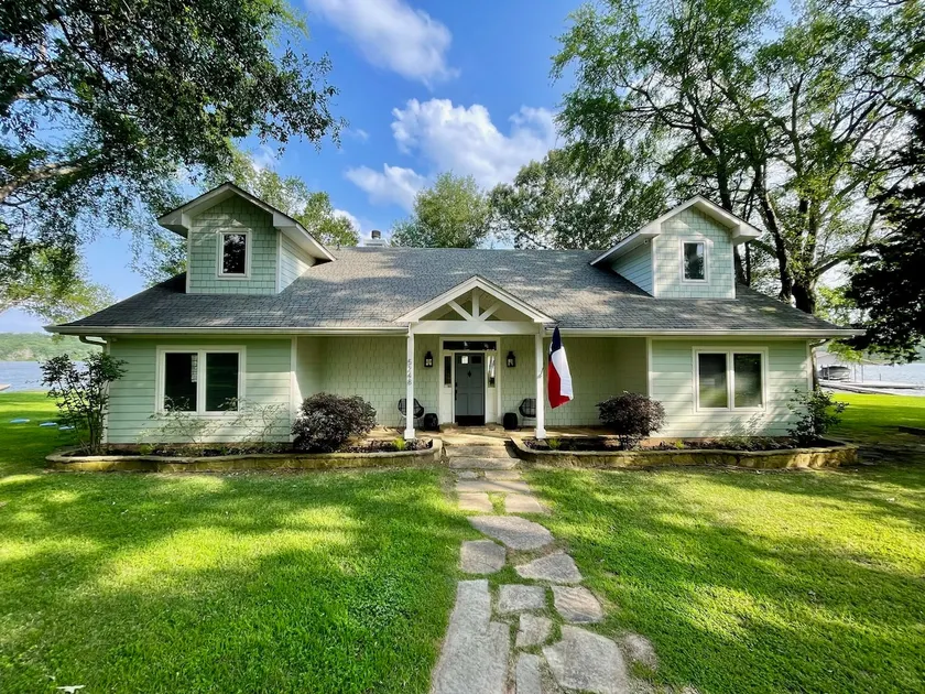 The Point on Cedar Creek Lake! Huge Lakefront! - Image 1
