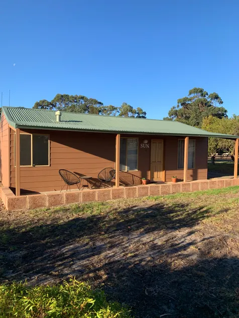 Nanarup Chalets -Sun stra63301r17m19g - Image 1