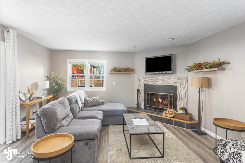 Jewel Lakehouse: Close to Winter Trails! - Image 1