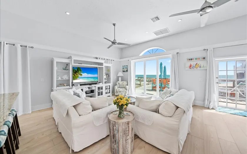 Beachfront Cottage - Seagrape - Image 1