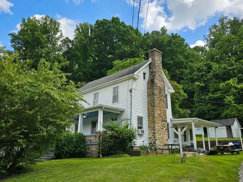 Luray Valley All Season Retreat - Image 1