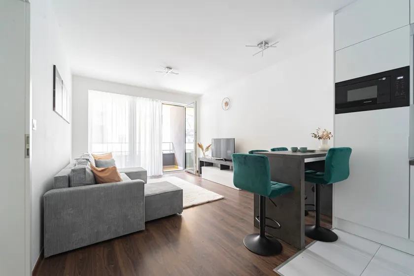 WestSide Garden Apartments by FirstHost - Image 1