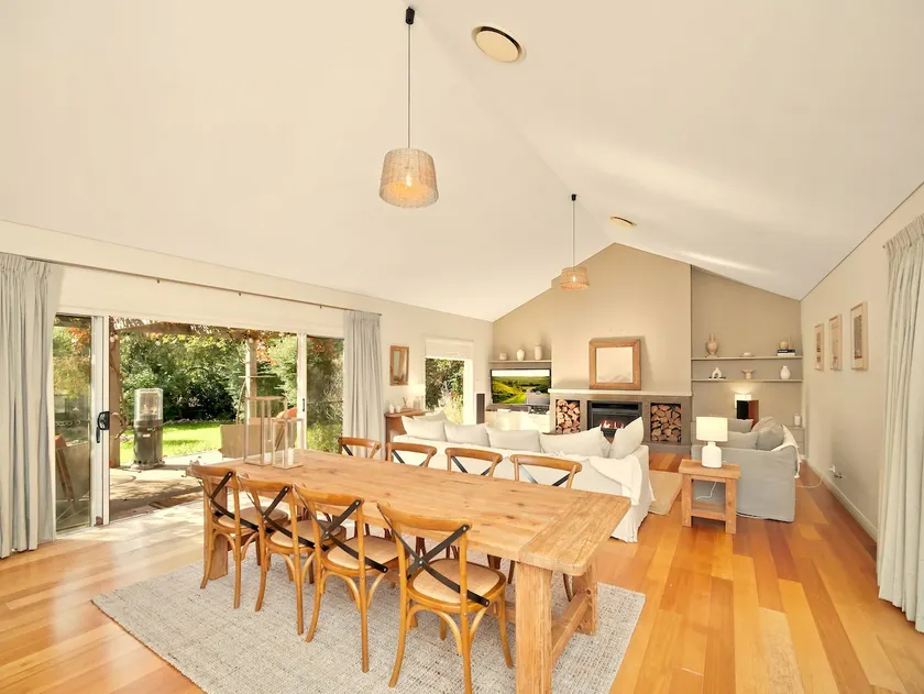Yallambee - Luxury Mudgee Home - Image 1