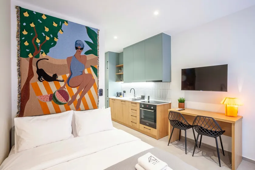 Mazi Rooms Charilaou 2,1 - Image 1