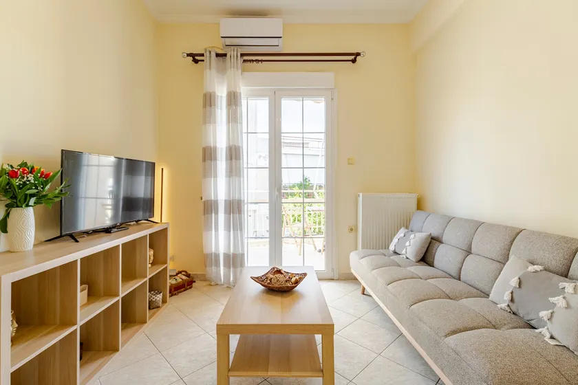 Your Home In Elefsis - Image 1
