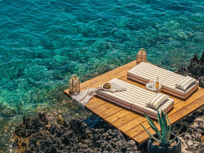 Sewelo Suites - Beachfront Boutique Suites - Image 1